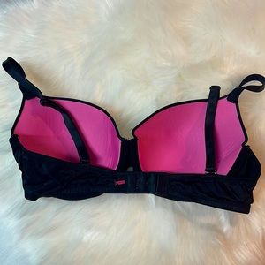 PINK Victoria’s Secret 36C Bra Black Wear Everywhere Lightly Lined